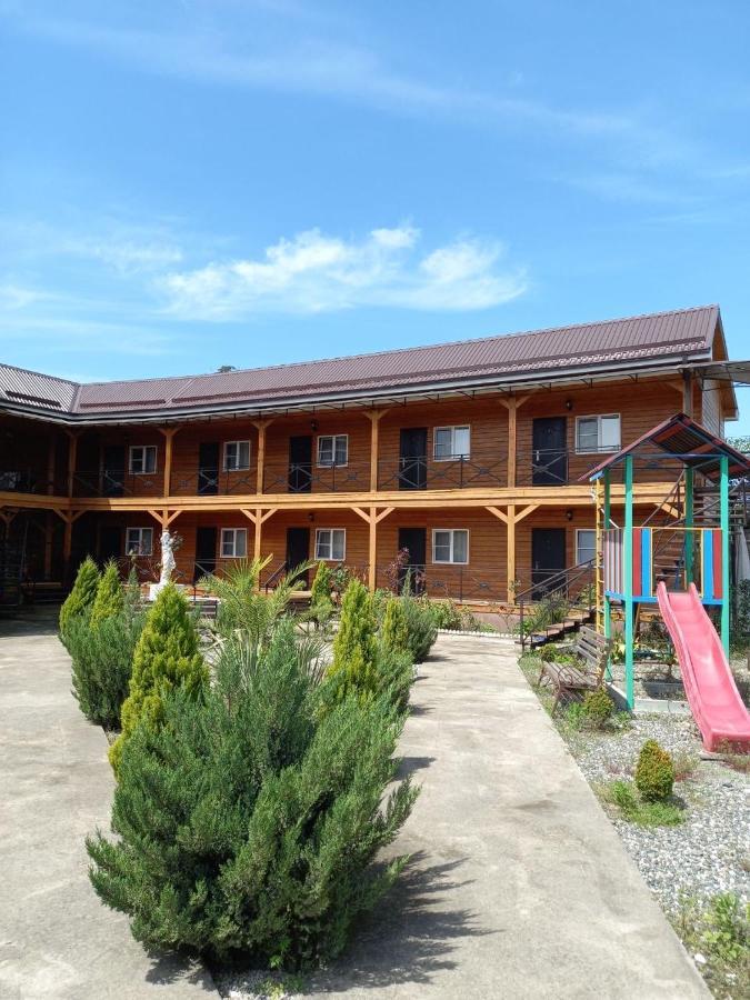 Hotel La Fontan Sukhumi Esterno foto