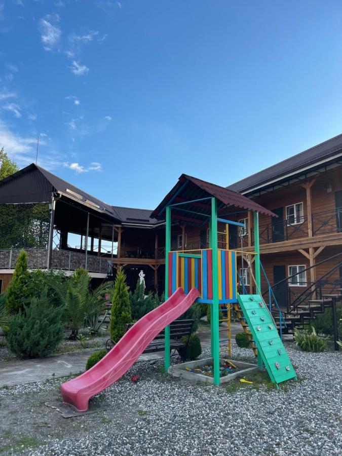 Hotel La Fontan Sukhumi Esterno foto